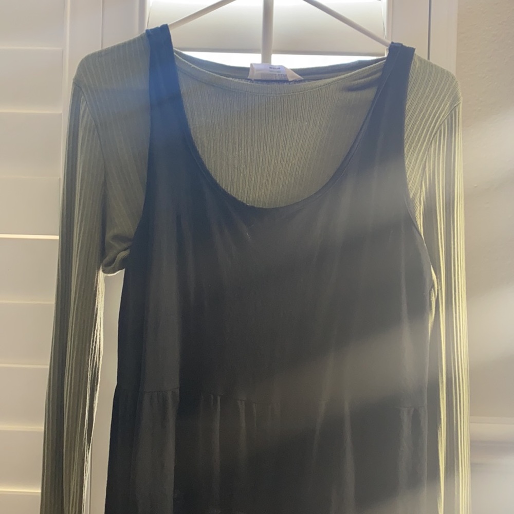 Two sets - Picture 2 of 4